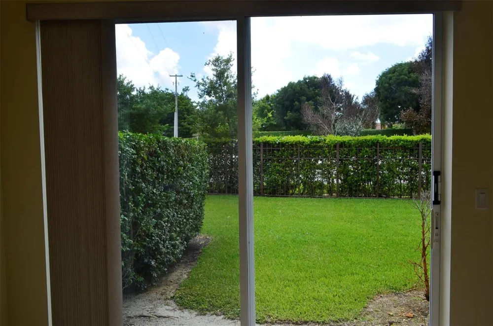 3210 Merrick Terrace #1503 Margate, FL 33063