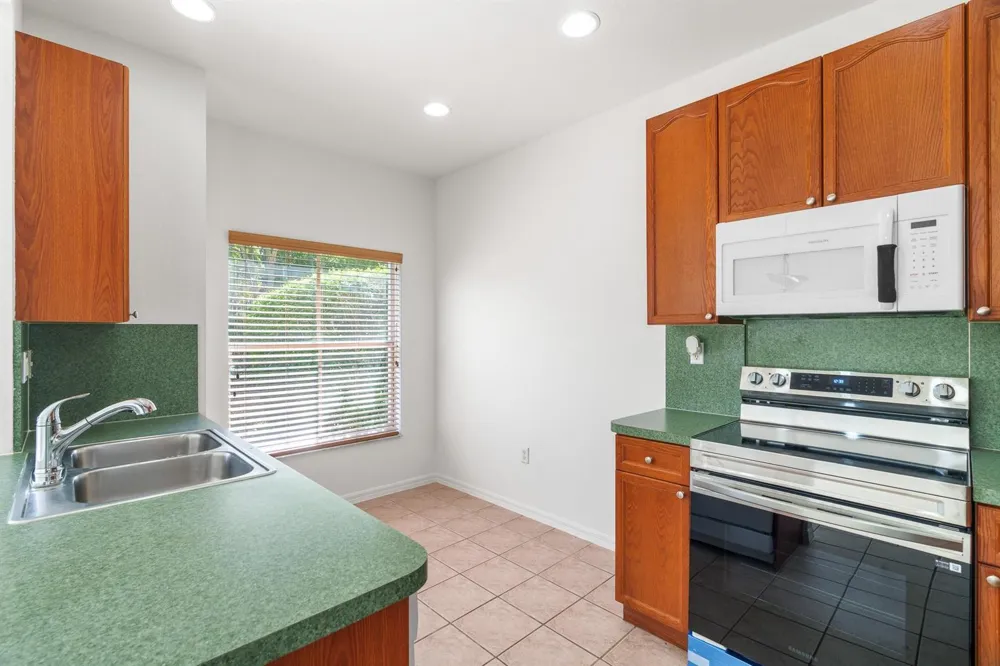3210 Merrick Terrace #1503 Margate, FL 33063