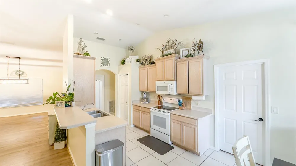 9134 Oviedo Street Sebring, FL 33872