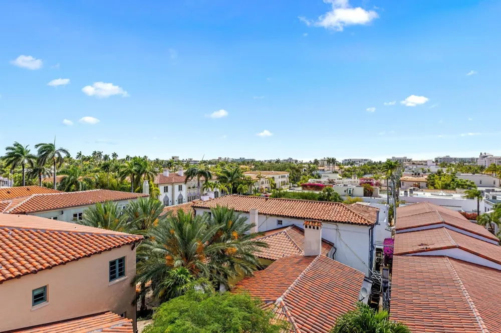 9 Via Parigi Palm Beach, FL 33480