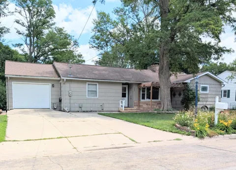 202 North Lane
