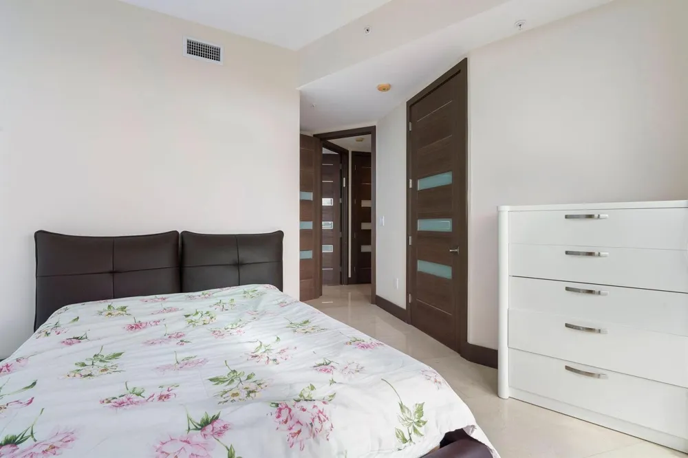 18101 Collins Avenue #801 Sunny Isles Beach, FL 33160