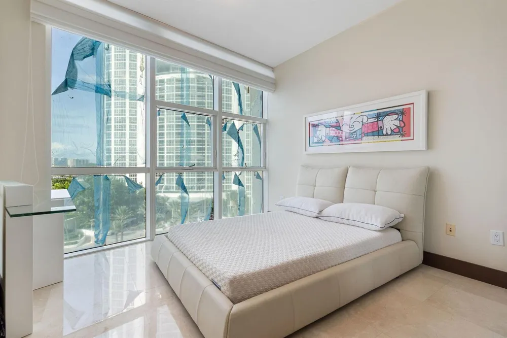 18101 Collins Avenue #801 Sunny Isles Beach, FL 33160