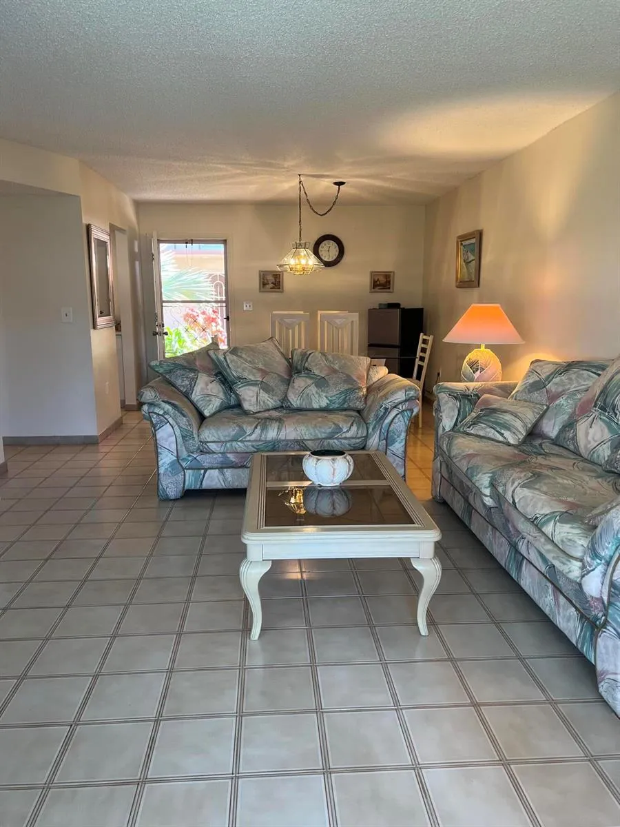 504 Davis Road #95 Palm Springs, FL 33461