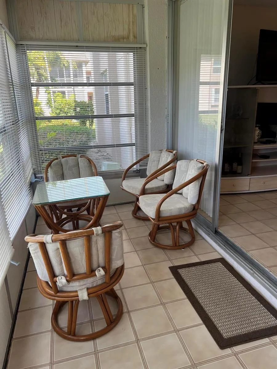 504 Davis Road #95 Palm Springs, FL 33461