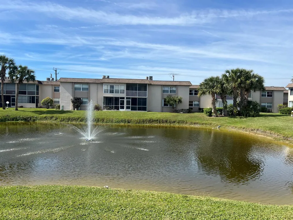 504 Davis Road #95 Palm Springs, FL 33461