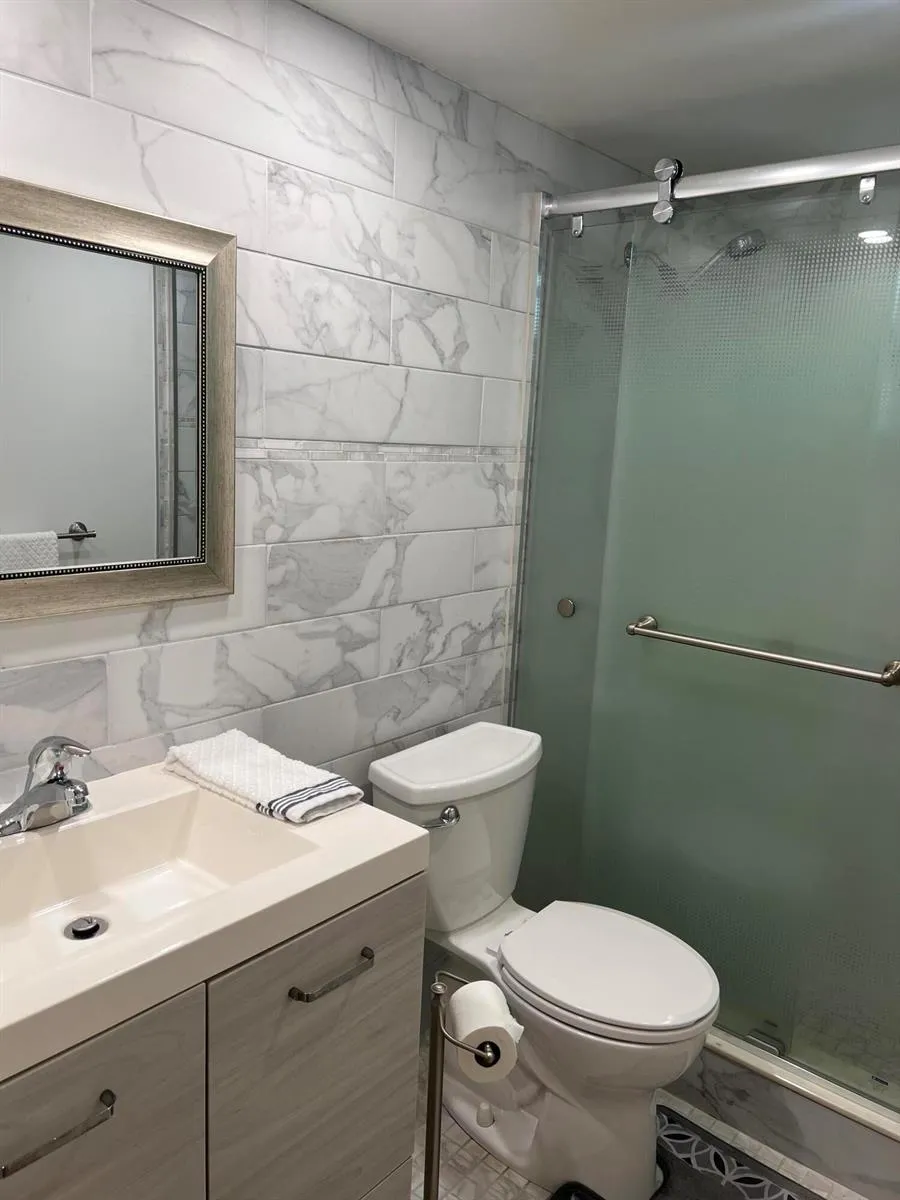 504 Davis Road #95 Palm Springs, FL 33461
