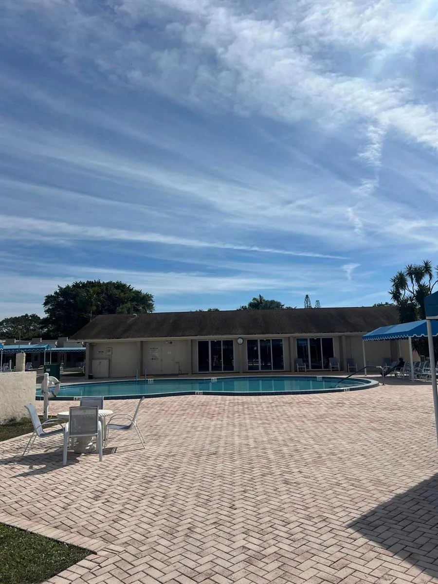 504 Davis Road #95 Palm Springs, FL 33461