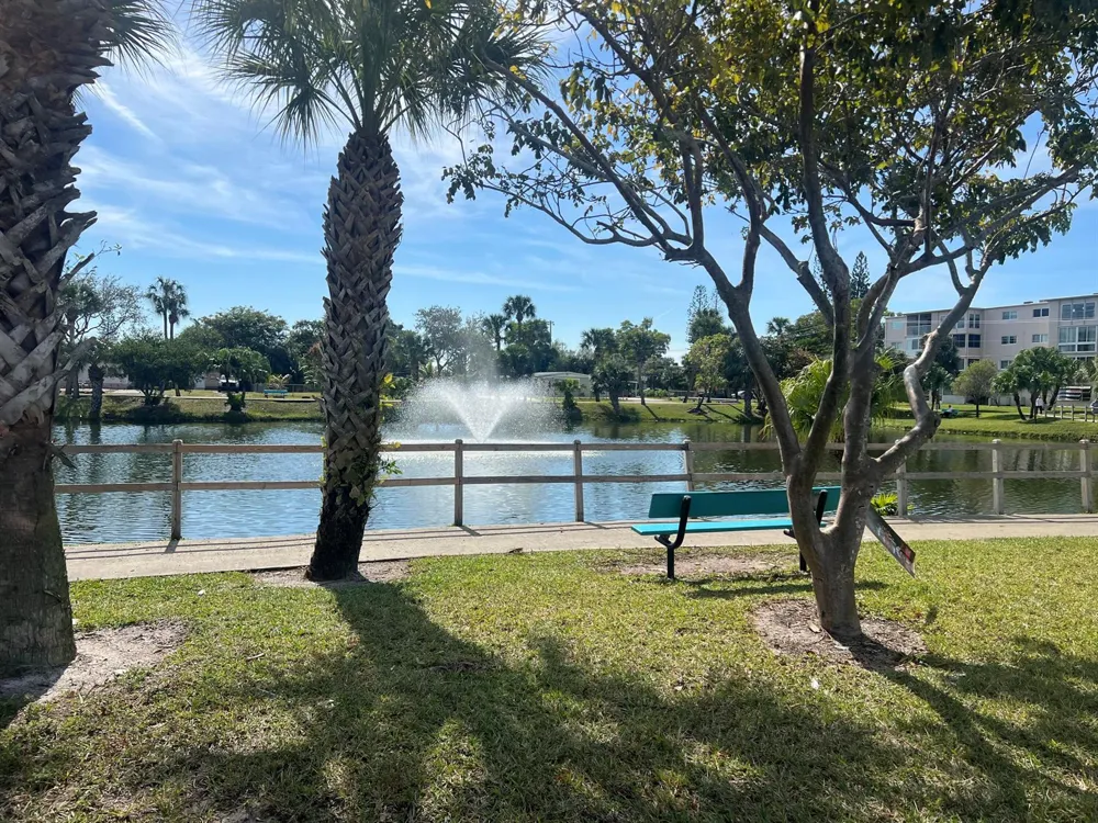 504 Davis Road #95 Palm Springs, FL 33461