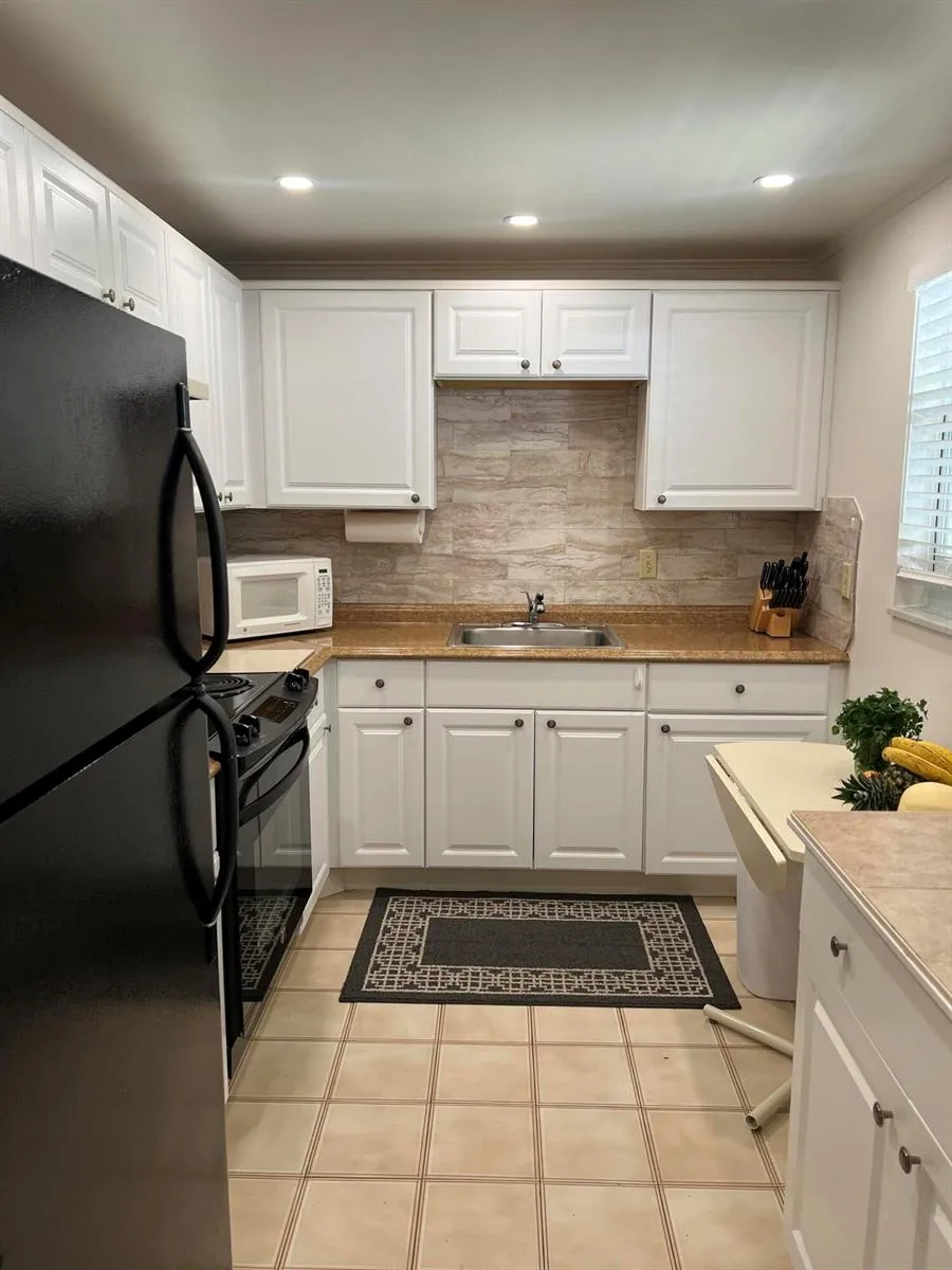 504 Davis Road #95 Palm Springs, FL 33461