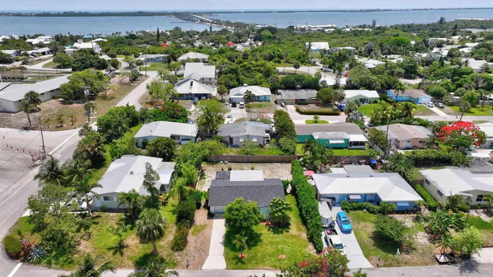 3837 NE Melba Drive Jensen Beach, FL 34957