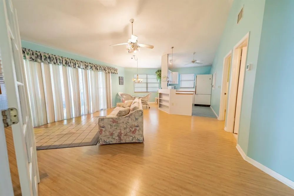 131 Sunset Drive Lake Placid, FL 33852