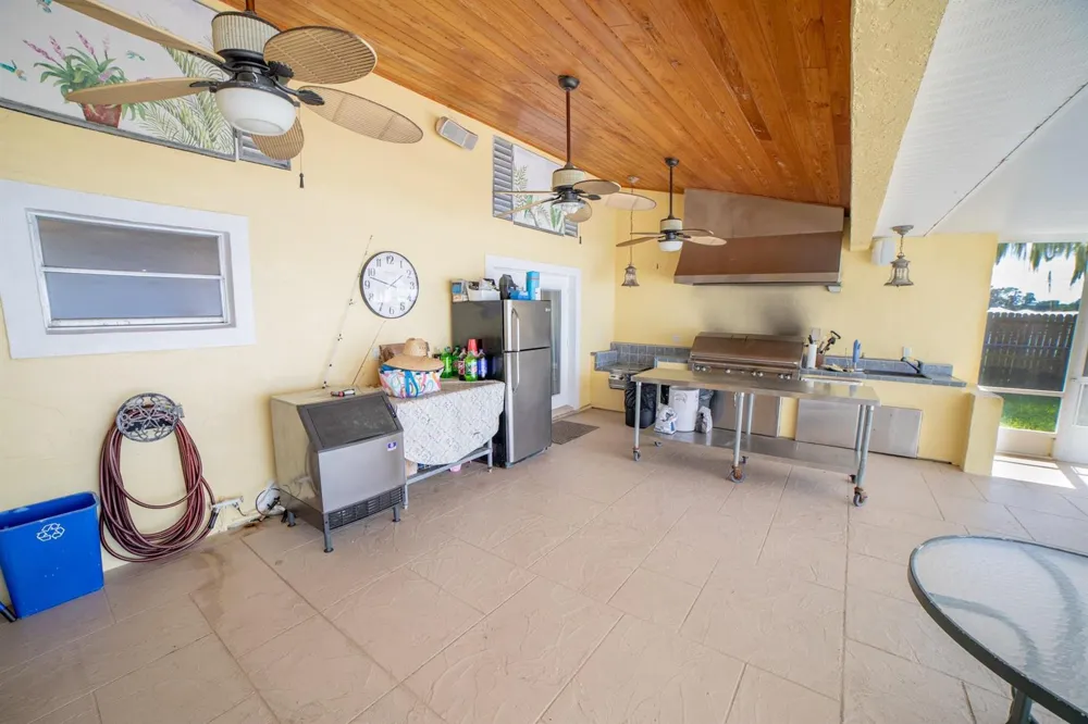 131 Sunset Drive Lake Placid, FL 33852
