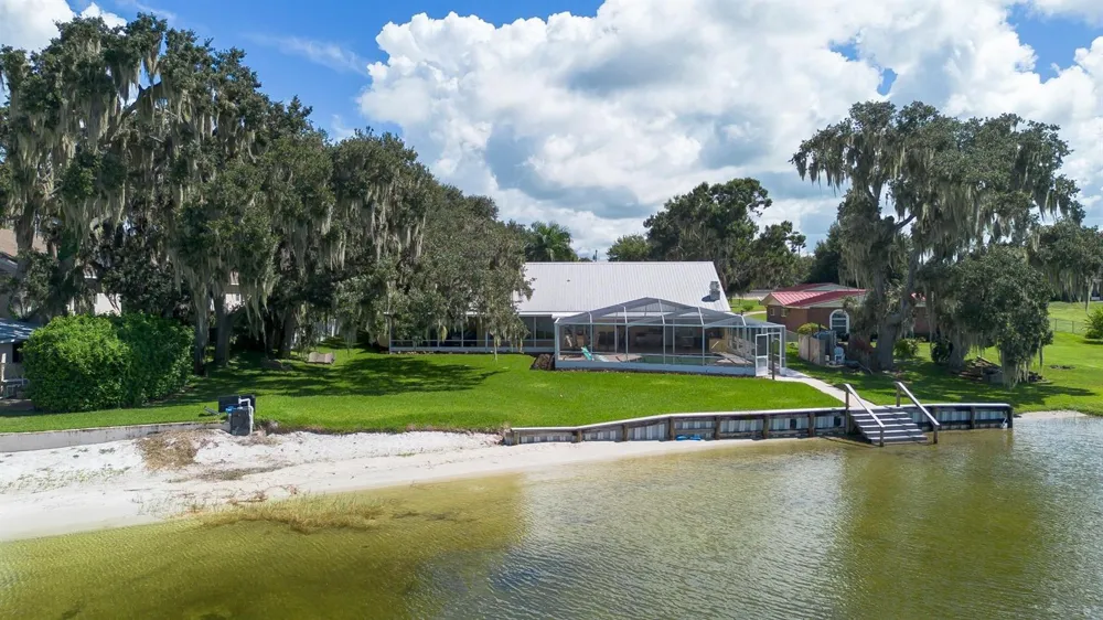 131 Sunset Drive Lake Placid, FL 33852