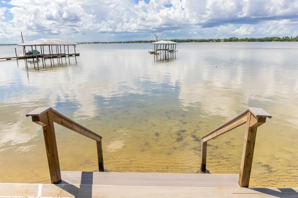 131 Sunset Drive Lake Placid, FL 33852