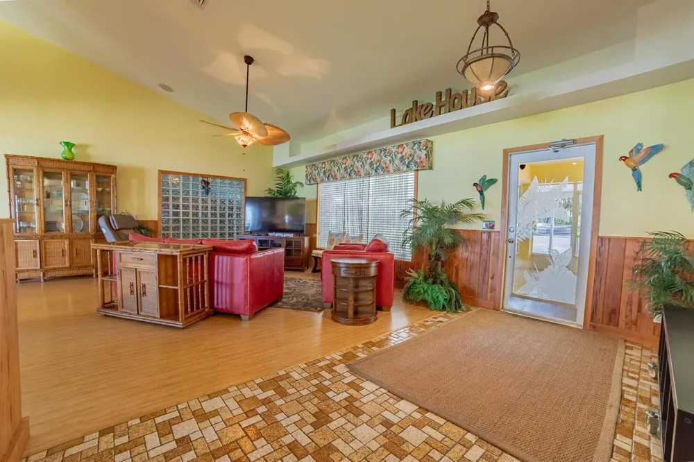 131 Sunset Drive Lake Placid, FL 33852