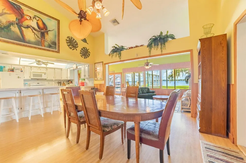 131 Sunset Drive Lake Placid, FL 33852