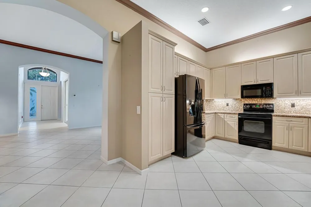 7932 Seagrape Shores Drive Lake Worth, FL 33467