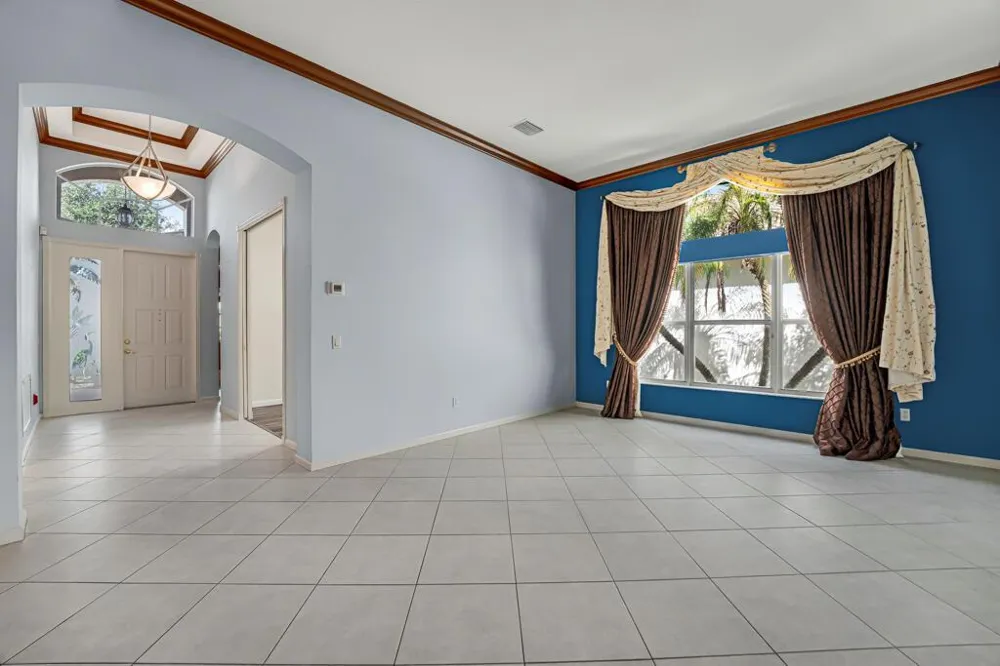 7932 Seagrape Shores Drive Lake Worth, FL 33467