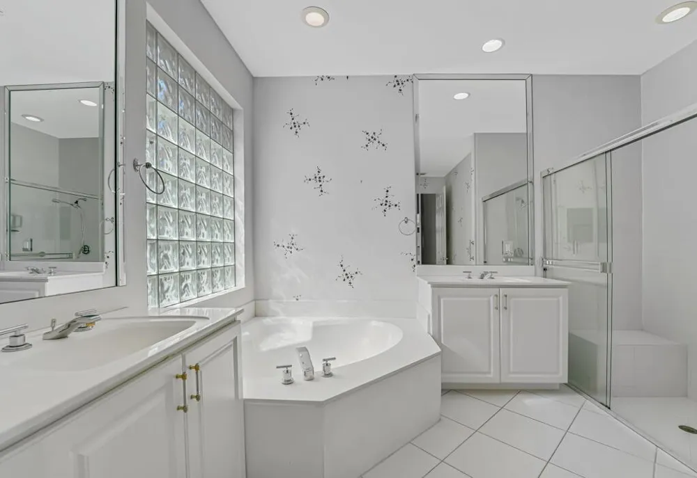 7932 Seagrape Shores Drive Lake Worth, FL 33467