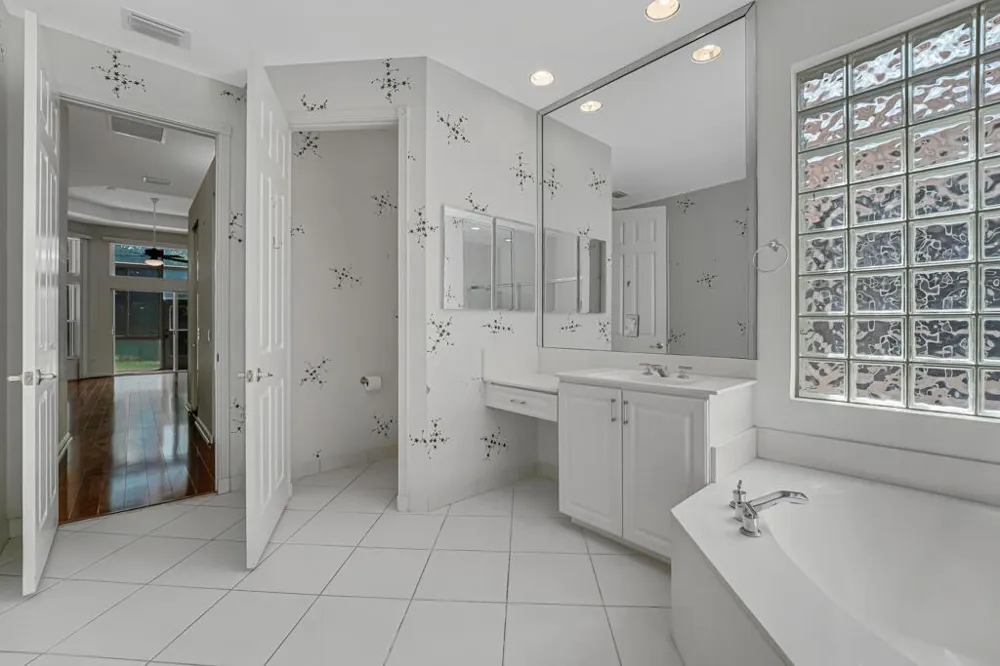 7932 Seagrape Shores Drive Lake Worth, FL 33467