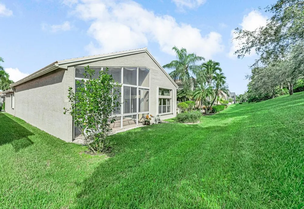 7932 Seagrape Shores Drive Lake Worth, FL 33467