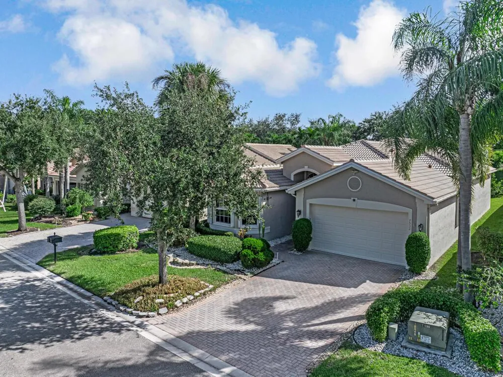 7932 Seagrape Shores Drive Lake Worth, FL 33467