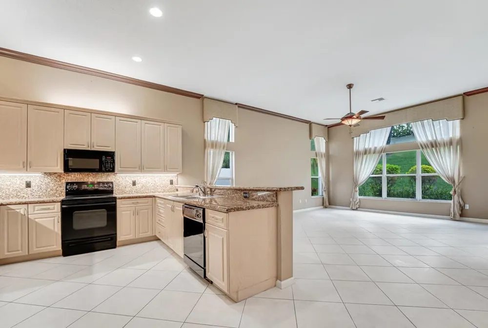 7932 Seagrape Shores Drive Lake Worth, FL 33467