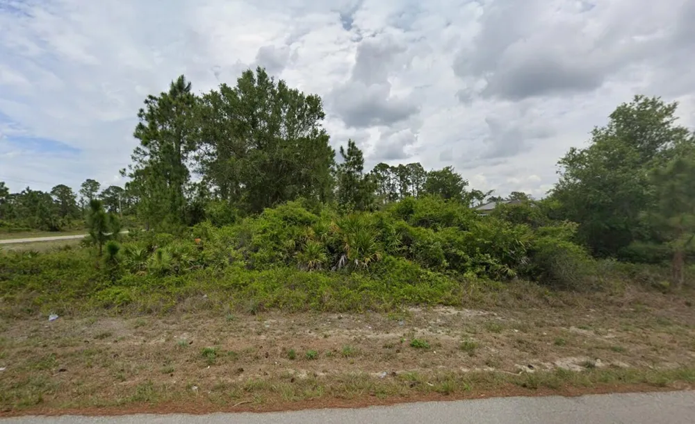 627 Columbus Boulevard S Lehigh Acres, FL 33974