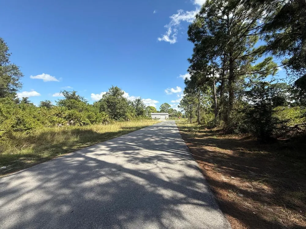 627 Columbus Boulevard S Lehigh Acres, FL 33974