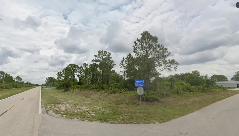 627 Columbus Boulevard S Lehigh Acres, FL 33974