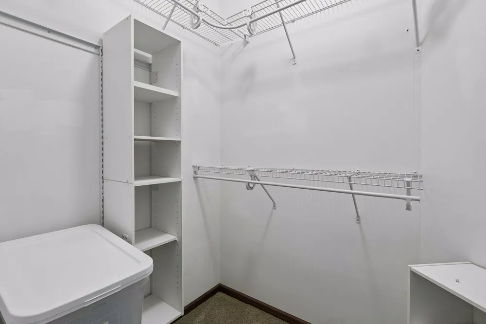 1256 County Road D E #101 Maplewood, MN 55109