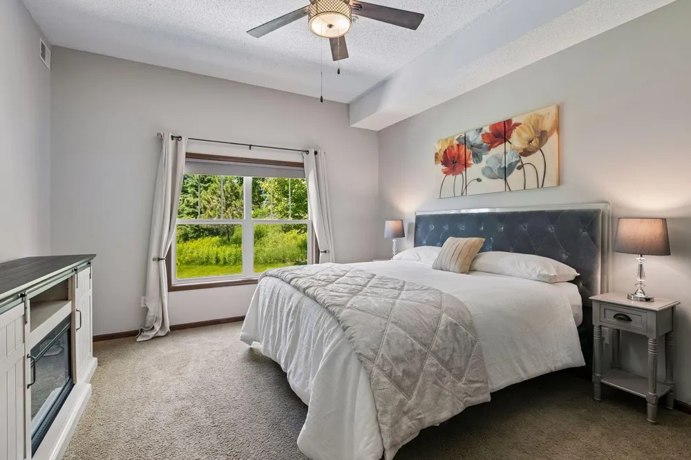 1256 County Road D E #101 Maplewood, MN 55109