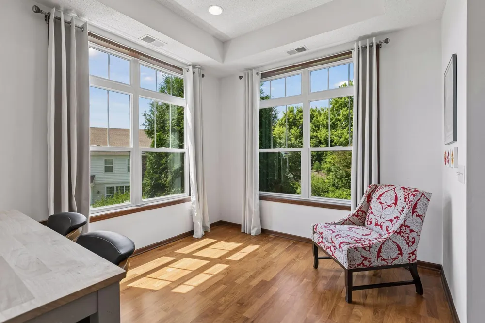 1256 County Road D E #101 Maplewood, MN 55109