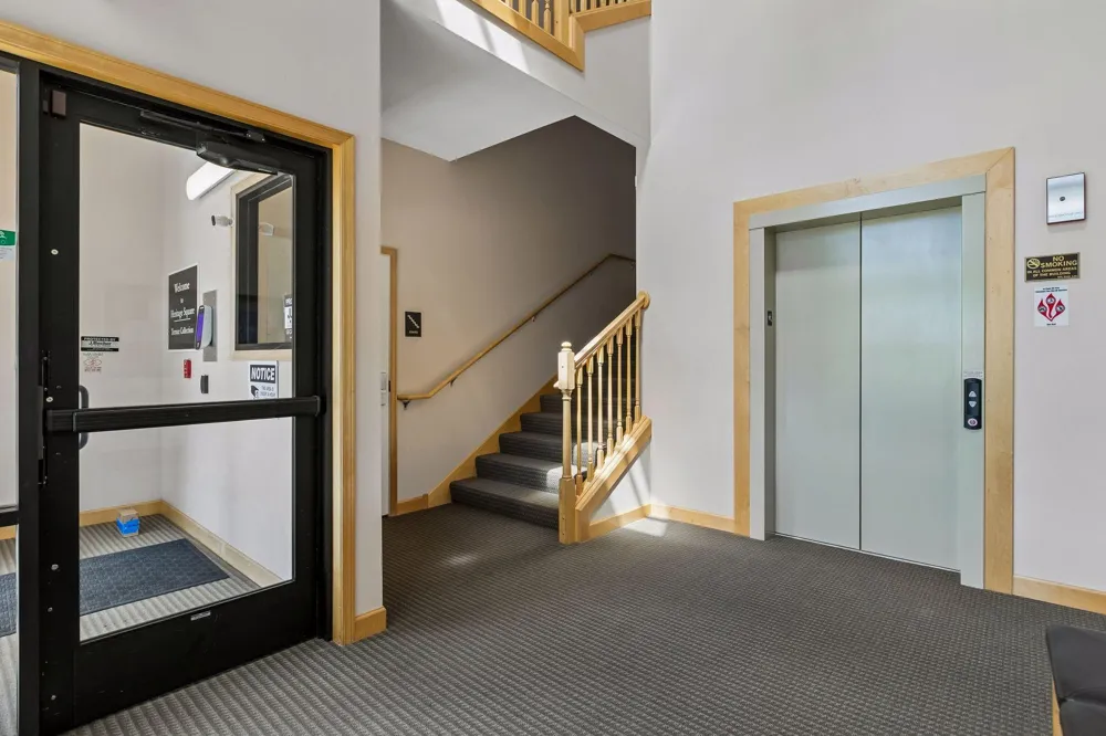 1256 County Road D E #101 Maplewood, MN 55109