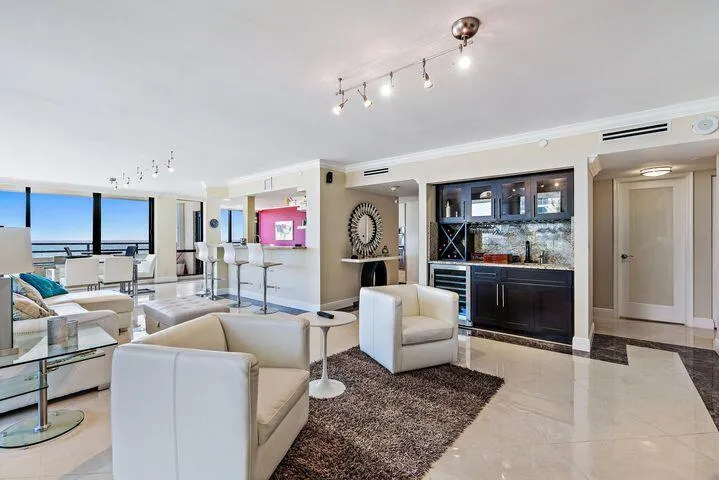 3560 S Ocean Boulevard #200 South Palm Beach, FL 33480