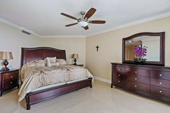 3560 S Ocean Boulevard #200 South Palm Beach, FL 33480