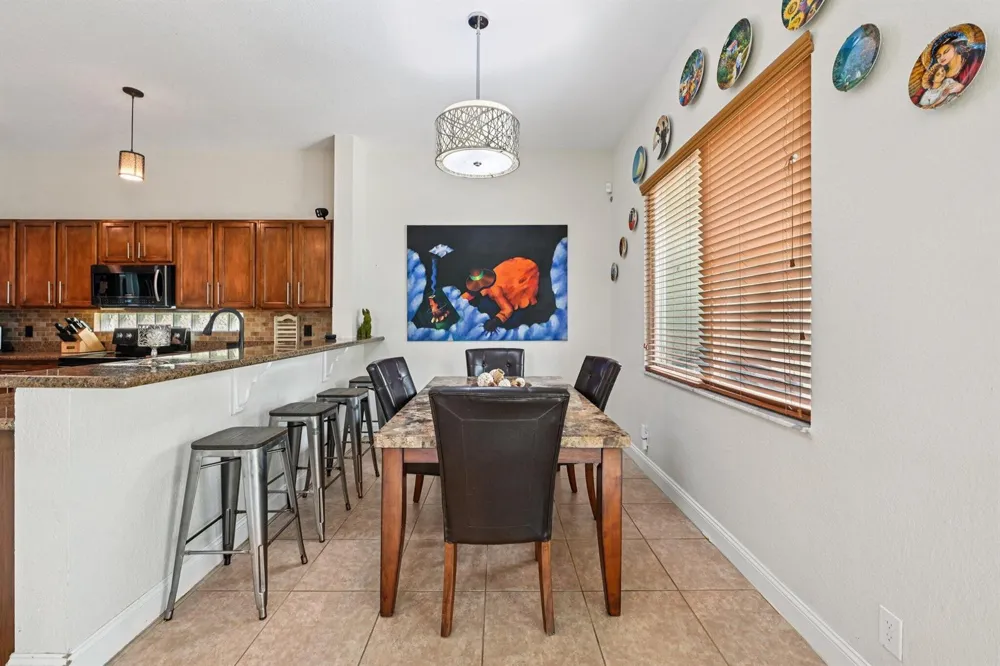 553 Gazetta Way West Palm Beach, FL 33413