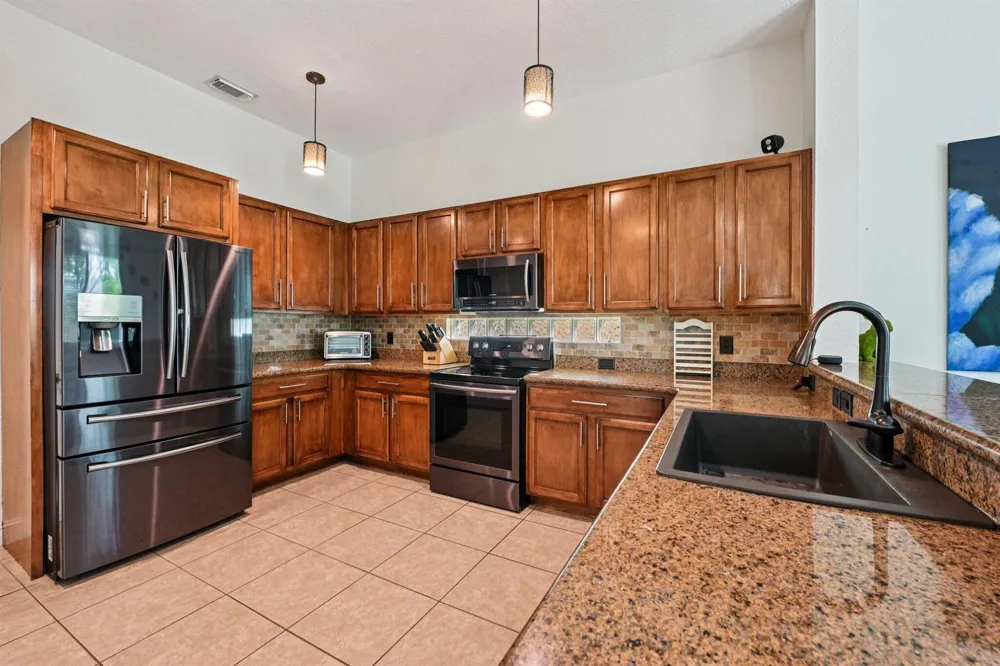 553 Gazetta Way West Palm Beach, FL 33413