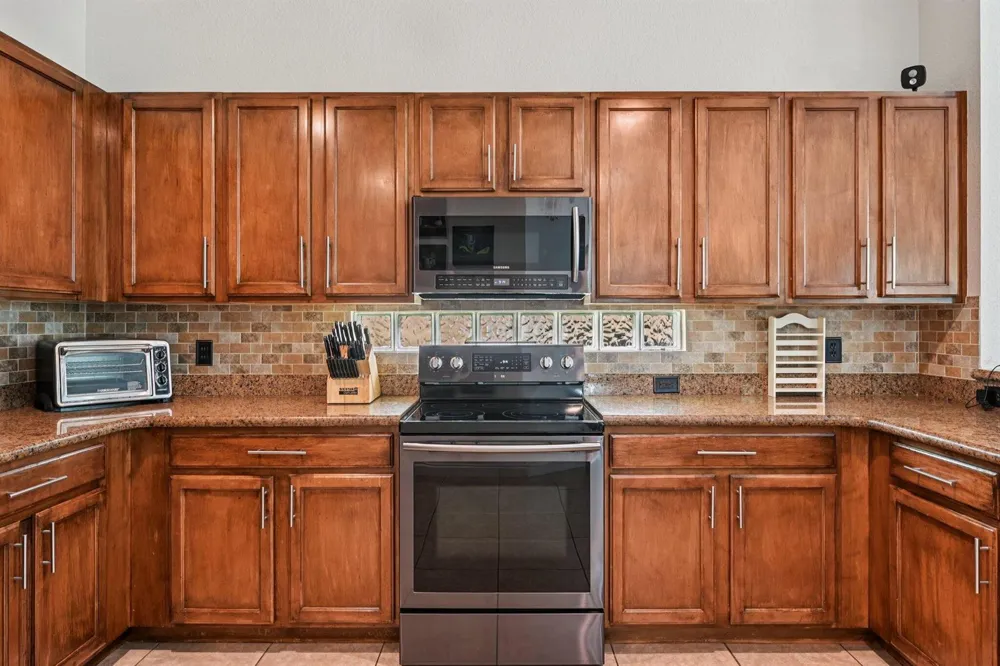 553 Gazetta Way West Palm Beach, FL 33413