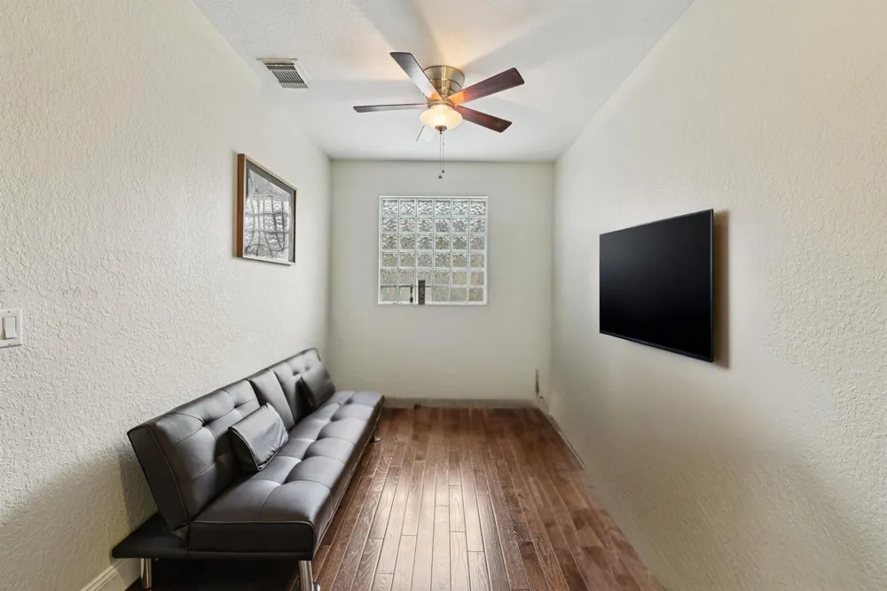 553 Gazetta Way West Palm Beach, FL 33413