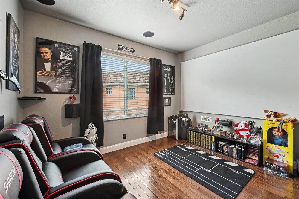 553 Gazetta Way West Palm Beach, FL 33413