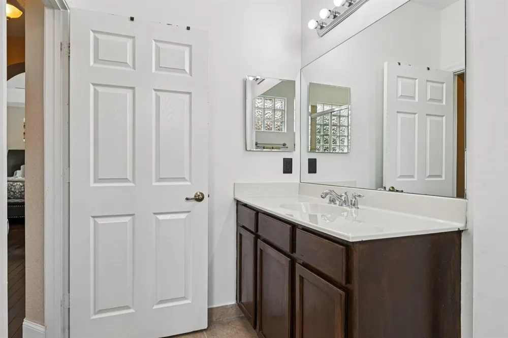 553 Gazetta Way West Palm Beach, FL 33413