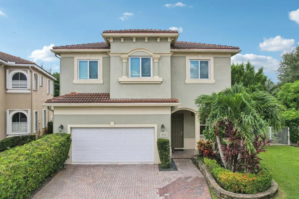 553 Gazetta Way West Palm Beach, FL 33413