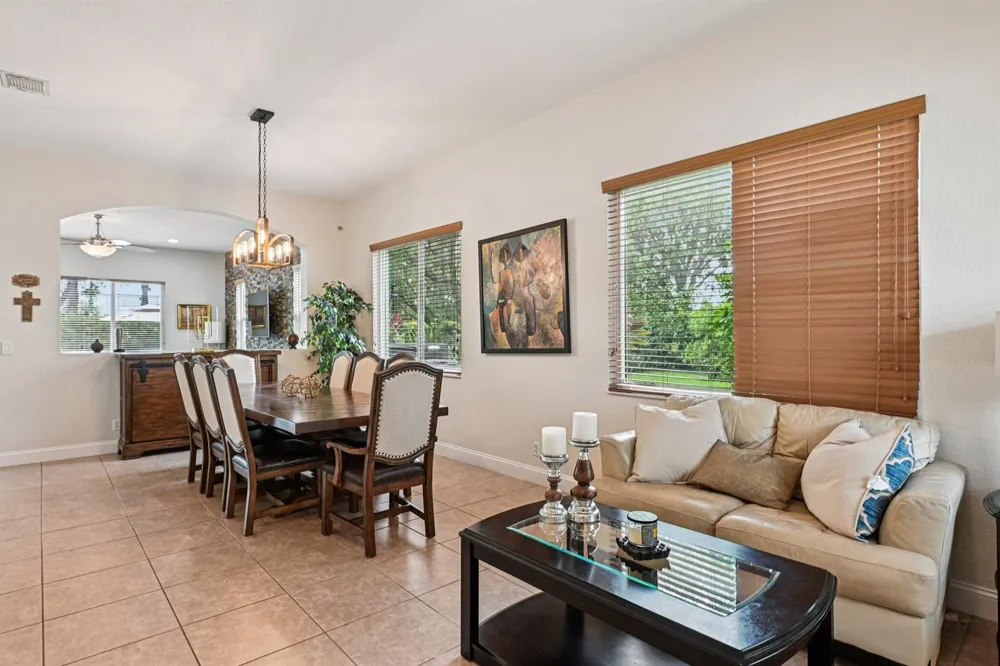 553 Gazetta Way West Palm Beach, FL 33413