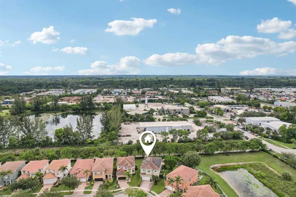 553 Gazetta Way West Palm Beach, FL 33413