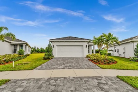 1133 Haven Circle