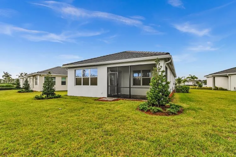 1133 Haven Circle Vero Beach, FL 32960