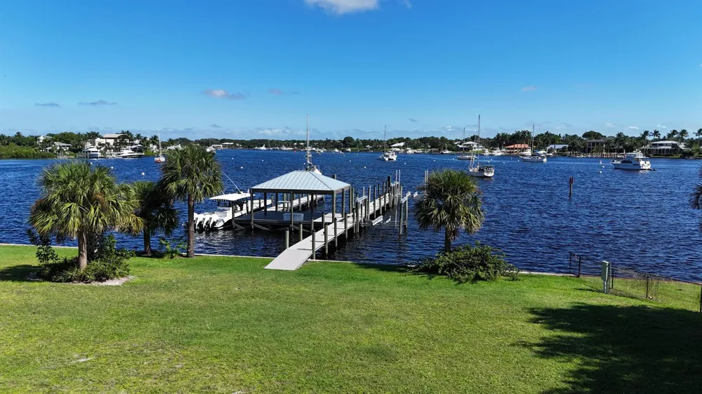 4345 SE Mulford Lane Stuart, FL 34997