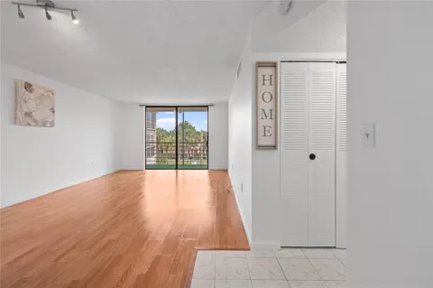 1830 SW 81st. Avenue ##4317